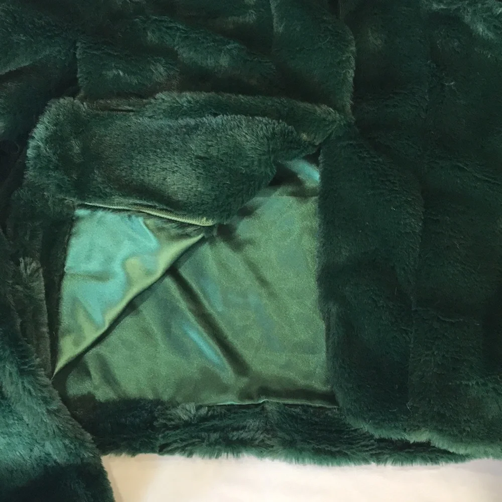 Laundry by Shelli Seagal Faux Fur Shrug Emerald size L - Picture 9 of 13